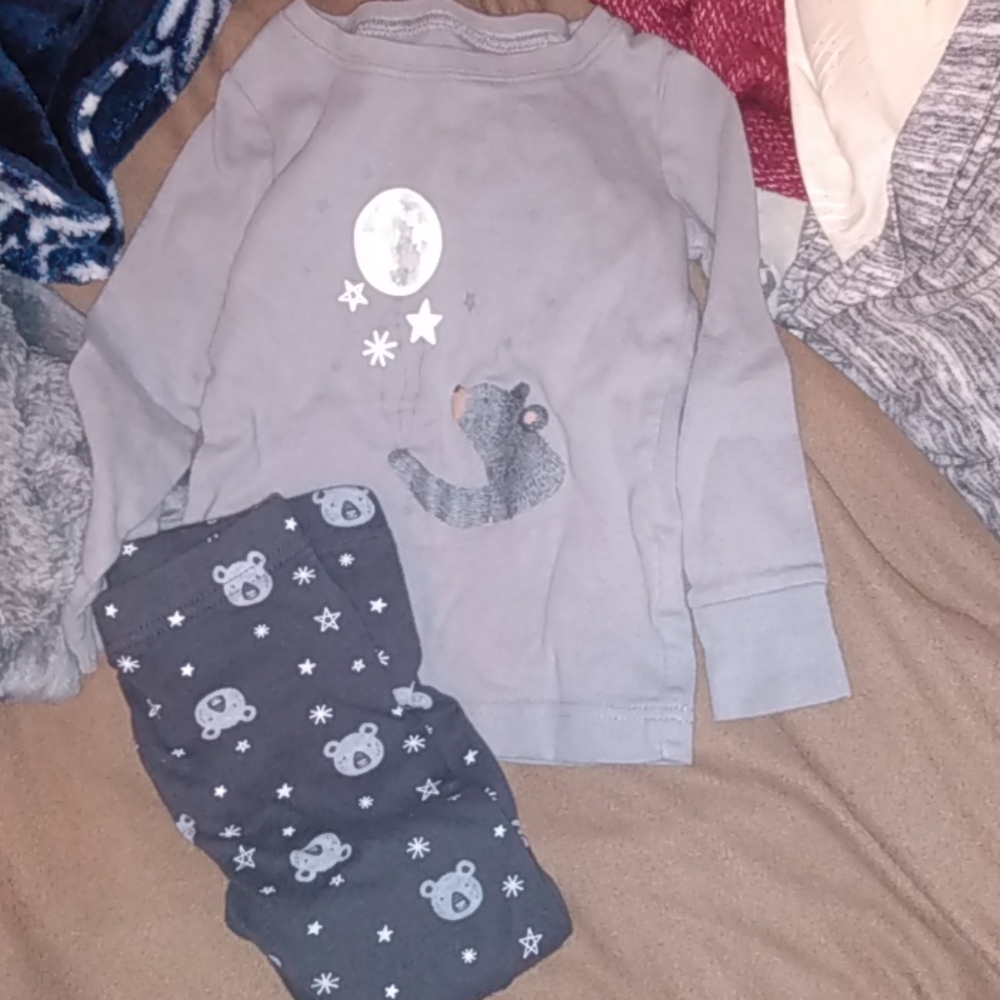 Old Navy PJs size 3t